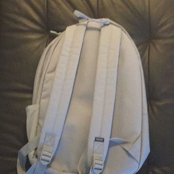 Backpack - Picture 2 of 6